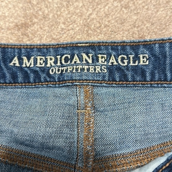 American eagle embroidered distressed denim skirt size 2 - Picture 2 of 6